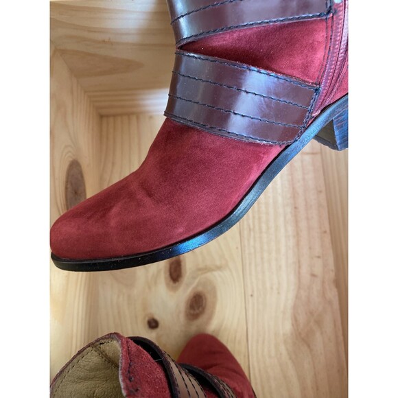 L.A.M.B. Nanetta Merlot Suede & Leather Strap Hearts Buckle Ankle Booties Size 6 - Picture 10 of 12